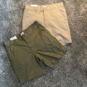 Men’s NWT H&M regular fit mid length shorts
